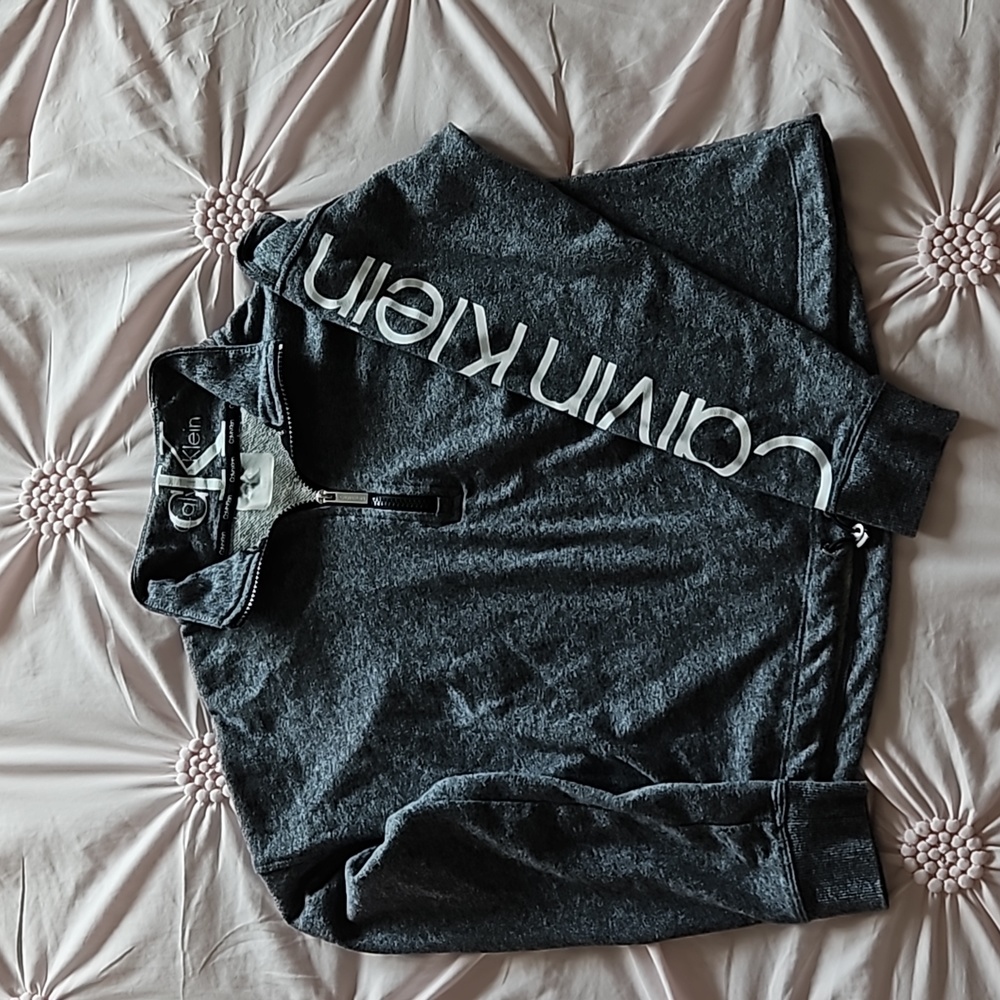 Calvin Klein Oversized Crop Swearshirt Size Small
